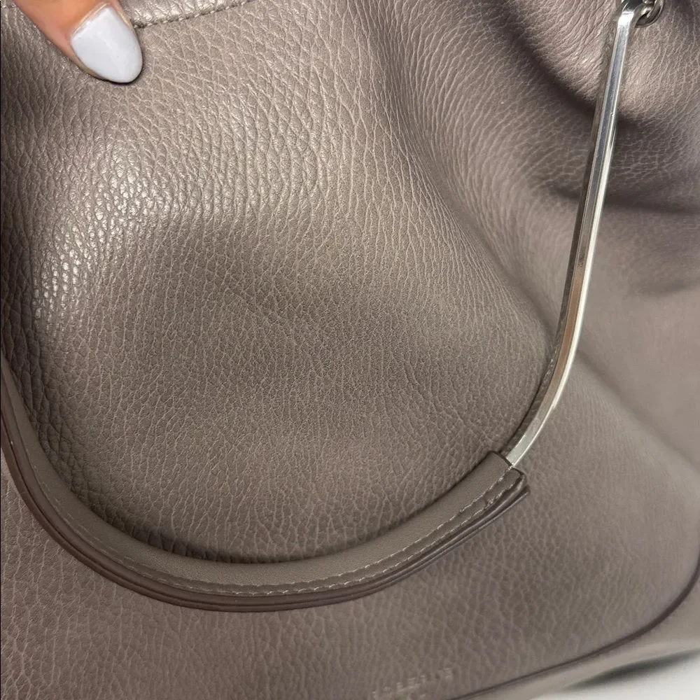 Elegant Taupe Leather Tote Bag SONDRA ROBERTS Squared Leather Gray LIKE NEW